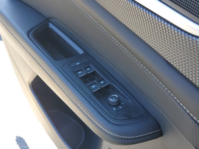 2026 Volkswagen Atlas Cross Sport 2.0T SEL