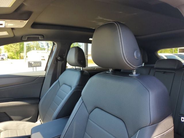 2025 Volkswagen Atlas Cross Sport 2.0T SEL