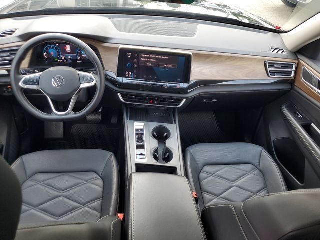 2025 Volkswagen Atlas 2.0T SE