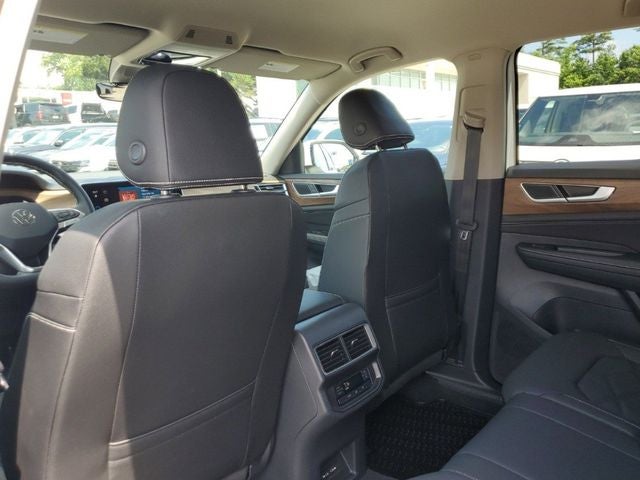 2025 Volkswagen Atlas 2.0T SE