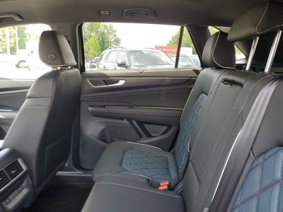 2025 Volkswagen Atlas Cross Sport 2.0T SEL Premium R-Line
