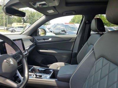 2025 Volkswagen Atlas Cross Sport 2.0T SEL Premium R-Line