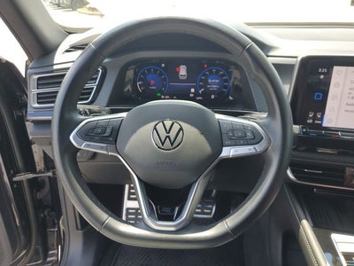 2025 Volkswagen Atlas Cross Sport 2.0T SEL Premium R-Line