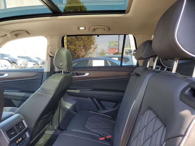 2025 Volkswagen Atlas 2.0T SEL Premium R-Line