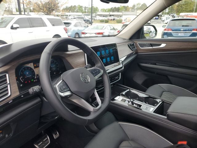 2025 Volkswagen Atlas 2.0T SEL Premium R-Line