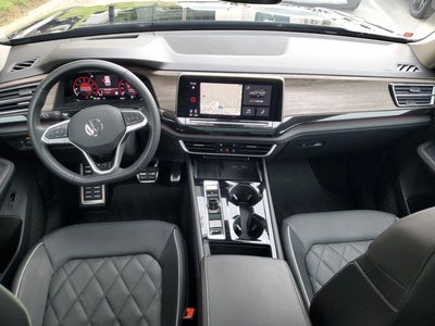 2025 Volkswagen Atlas 2.0T SEL Premium R-Line