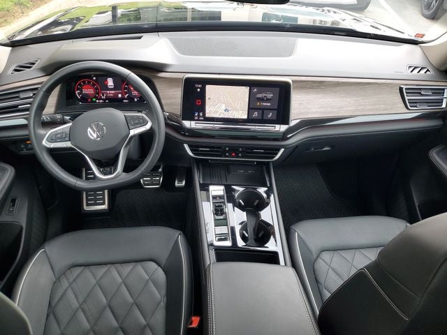 2025 Volkswagen Atlas 2.0T SEL Premium R-Line