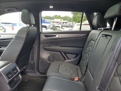 2025 Volkswagen Atlas Cross Sport 2.0T SE w/Technology