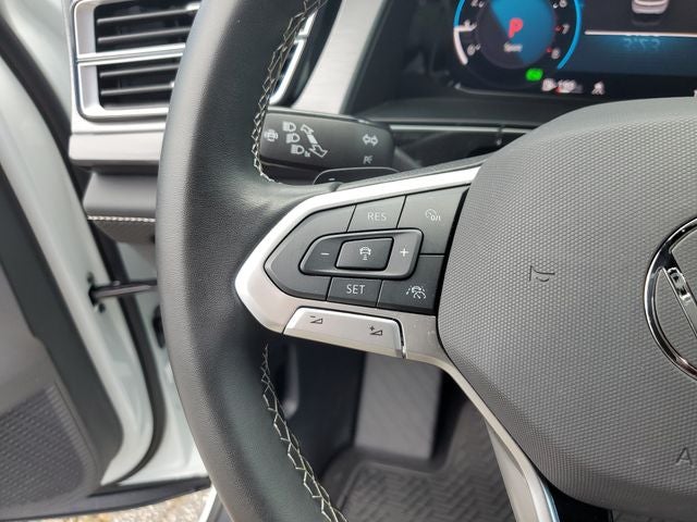 2025 Volkswagen Atlas Cross Sport 2.0T SE w/Technology