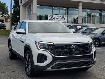 2025 Volkswagen Atlas Cross Sport 2.0T SE w/Technology
