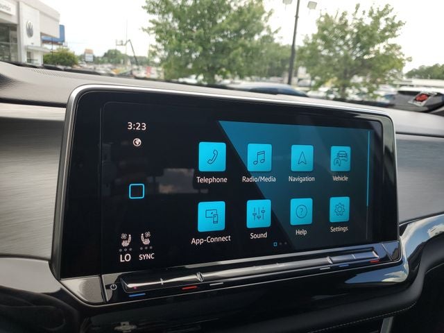 2025 Volkswagen Atlas Cross Sport 2.0T SE w/Technology