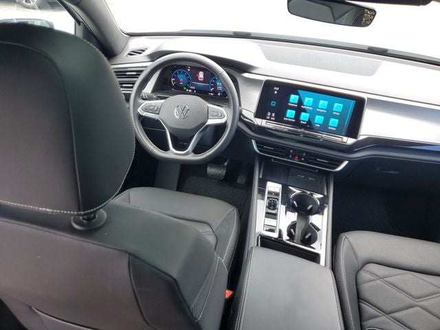 2025 Volkswagen Atlas Cross Sport 2.0T SE w/Technology