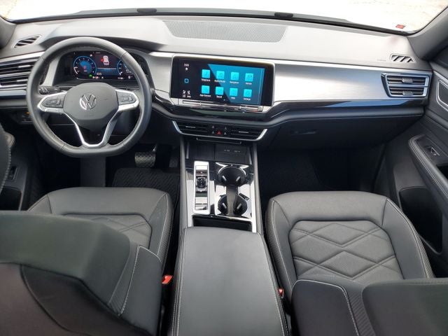 2025 Volkswagen Atlas Cross Sport 2.0T SE w/Technology