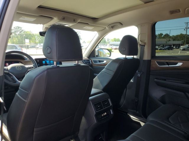 2025 Volkswagen Atlas 2.0T SE w/Technology