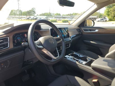 2025 Volkswagen Atlas 2.0T SE w/Technology