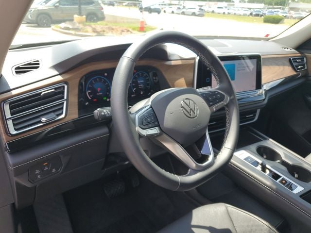 2025 Volkswagen Atlas 2.0T SE