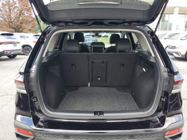 2025 Volkswagen Taos 1.5T SE Black