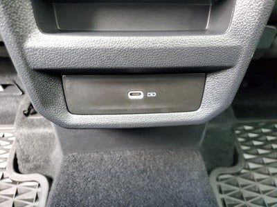 2025 Volkswagen Taos 1.5T SE Black