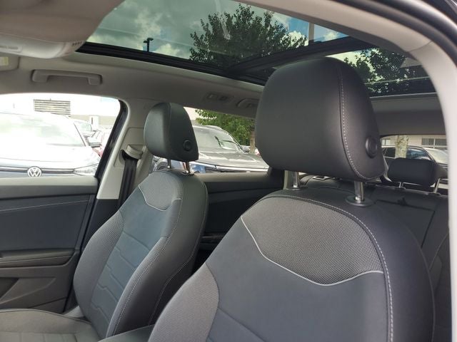 2025 Volkswagen Taos 1.5T SE Black
