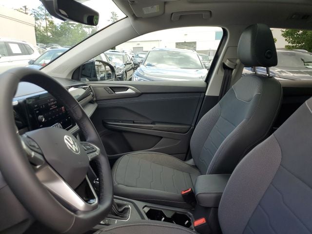 2025 Volkswagen Taos 1.5T SE Black