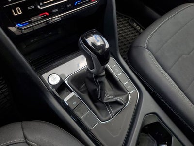 2025 Volkswagen Taos 1.5T SE Black