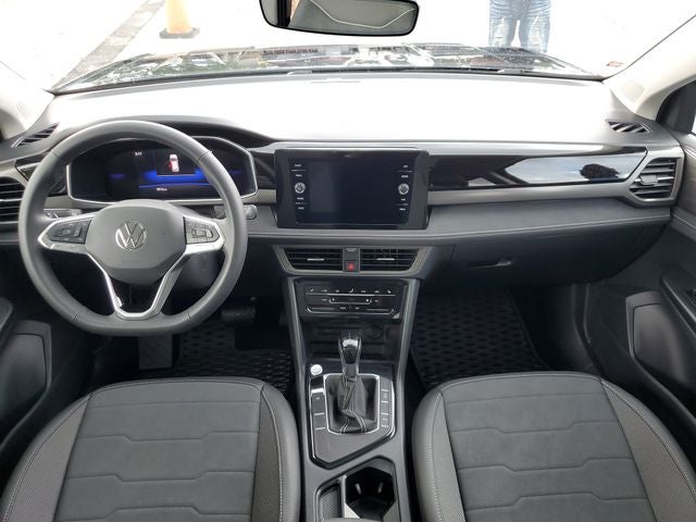 2025 Volkswagen Taos 1.5T SE Black