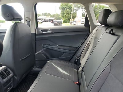 2025 Volkswagen Taos 1.5T SE Black