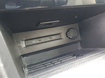 2025 Volkswagen Taos 1.5T SE Black