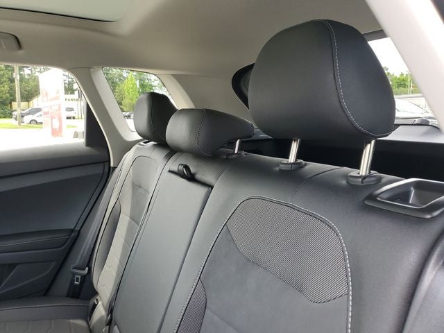 2025 Volkswagen Taos 1.5T SE Black