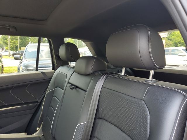 2023 Volkswagen Tiguan 2.0T SEL R-Line
