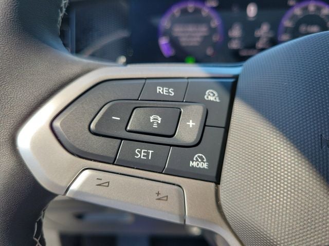 2025 Volkswagen Tiguan 2.0T SE
