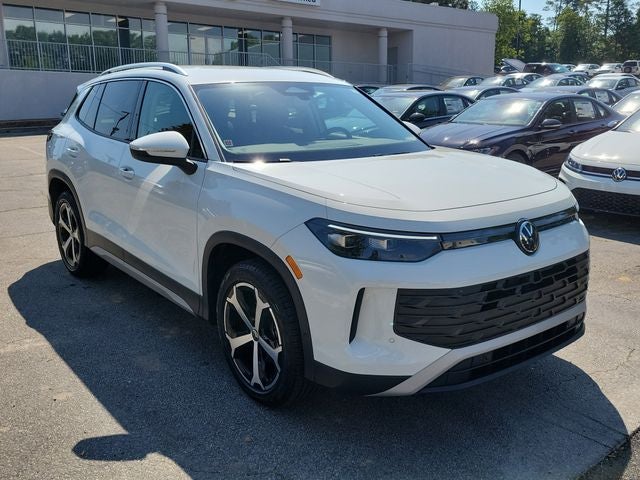 2025 Volkswagen Tiguan 2.0T SE