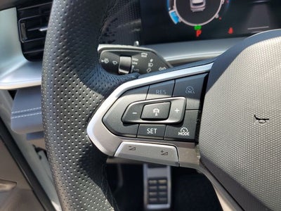2025 Volkswagen Tiguan 2.0T SE R-Line Black