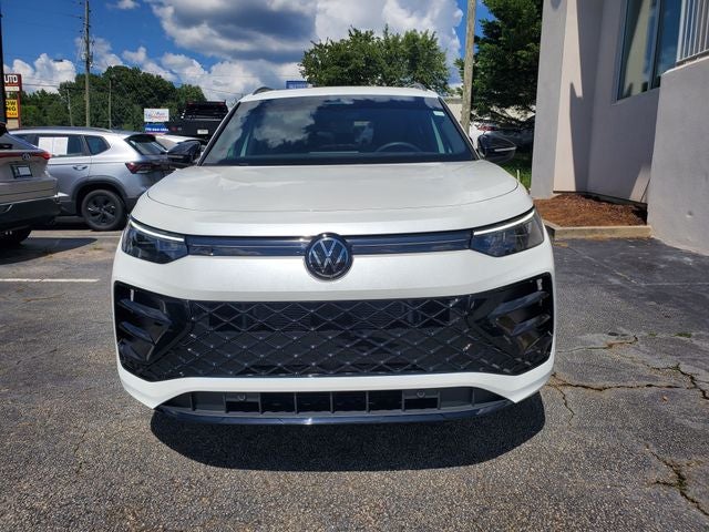 2025 Volkswagen Tiguan 2.0T SE R-Line Black