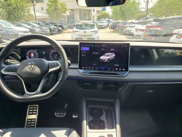 2025 Volkswagen Tiguan 2.0T SE R-Line Black