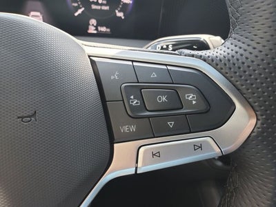 2025 Volkswagen Tiguan 2.0T SE R-Line Black