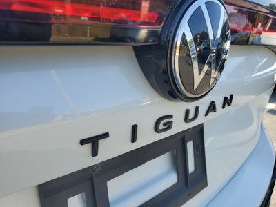 2025 Volkswagen Tiguan 2.0T SE R-Line Black