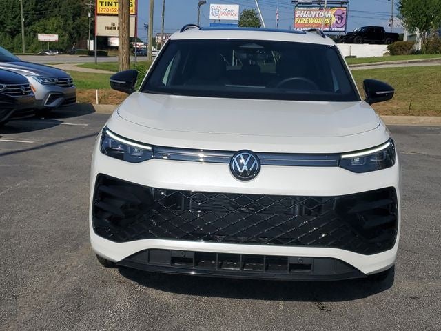 2025 Volkswagen Tiguan 2.0T SE R-Line Black