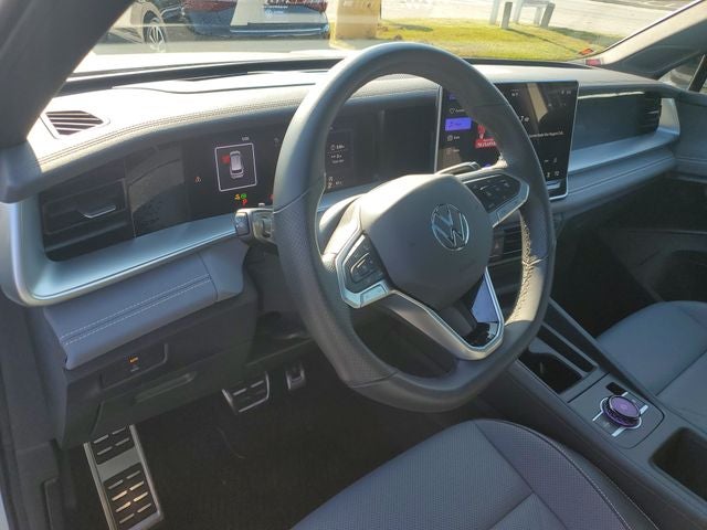 2025 Volkswagen Tiguan 2.0T SE R-Line Black
