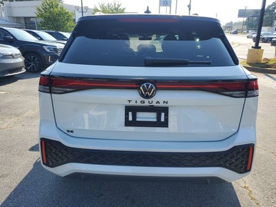 2025 Volkswagen Tiguan 2.0T SE R-Line Black