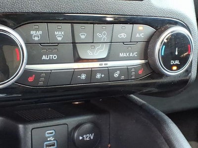 2022 Ford Escape Titanium Elite