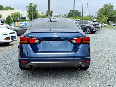 2022 Nissan Altima 2.5 SR