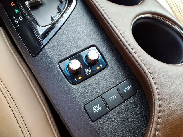 2018 Toyota Avalon Hybrid Limited