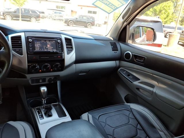 2015 Toyota Tacoma PreRunner V6 SR5