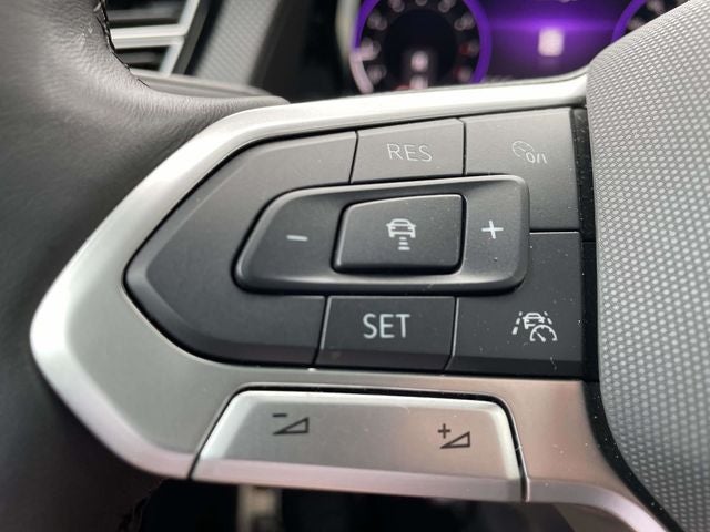 2025 Volkswagen Atlas Cross Sport 2.0T SEL R-Line Black