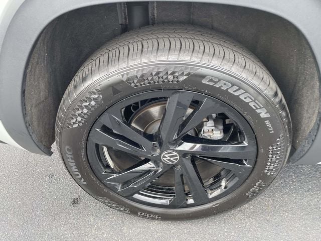 2025 Volkswagen Atlas Cross Sport 2.0T SEL R-Line Black