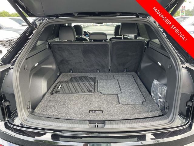 2025 Volkswagen Atlas Cross Sport 2.0T SEL Premium R-Line