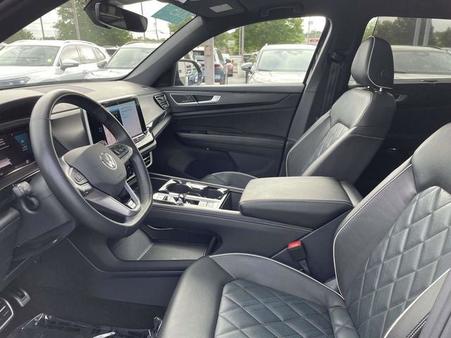2025 Volkswagen Atlas Cross Sport 2.0T SEL Premium R-Line