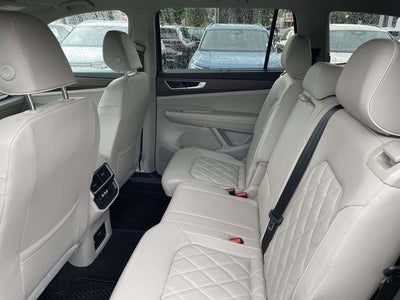 2025 Volkswagen Atlas 2.0T SEL Premium R-Line
