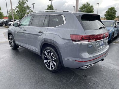 2025 Volkswagen Atlas 2.0T SEL Premium R-Line